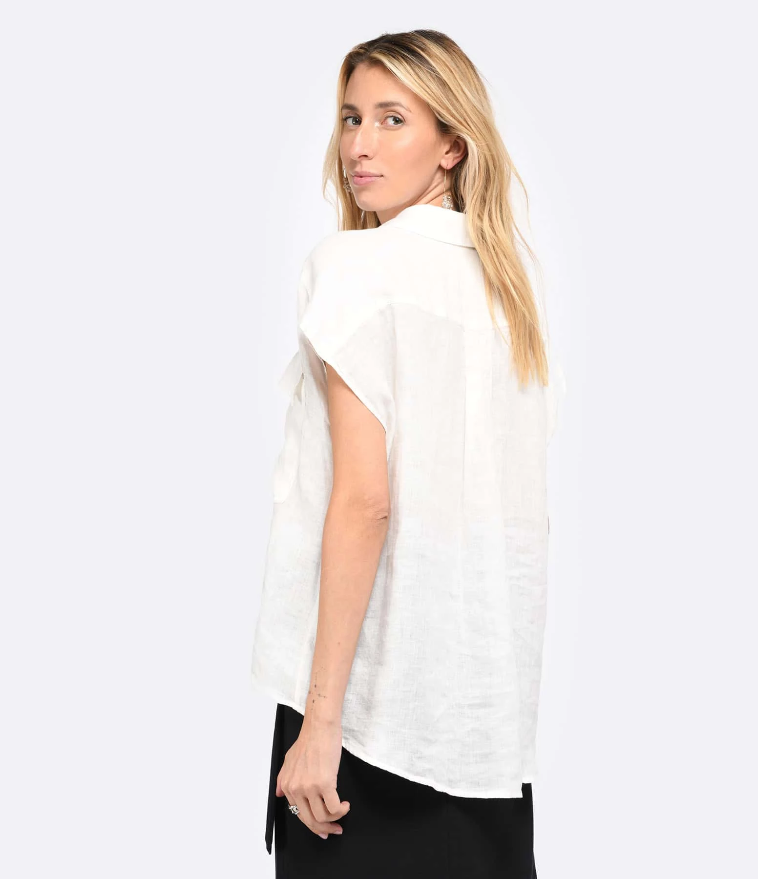 Momoni Chemise Winnie Lin Blanc 7 Momoni Chemise Winnie Lin Blanc – Image 5