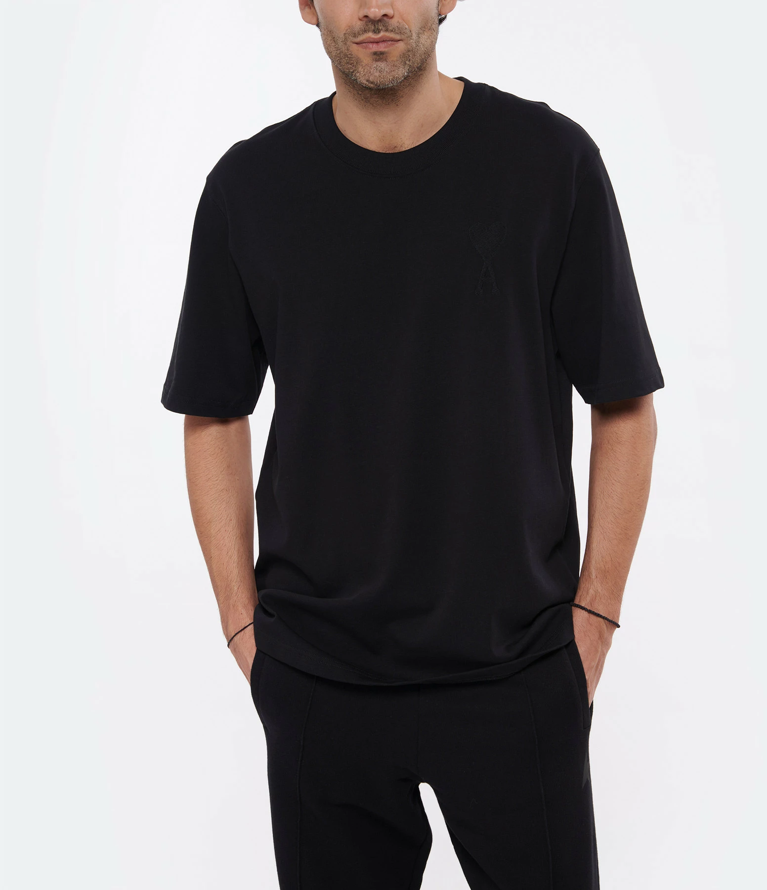 AMI Paris Tee-shirt Unisexe Ami De Cœur Coton Biologique Noir – Image 5