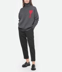 AMI Paris Pull Unisexe Ami De Cœur Laine Gris Rouge 11 AMI Paris Pull Unisexe Ami De Cœur Laine Gris Rouge -Boutique de vente ZIMMERMANN amipa look20221110 48