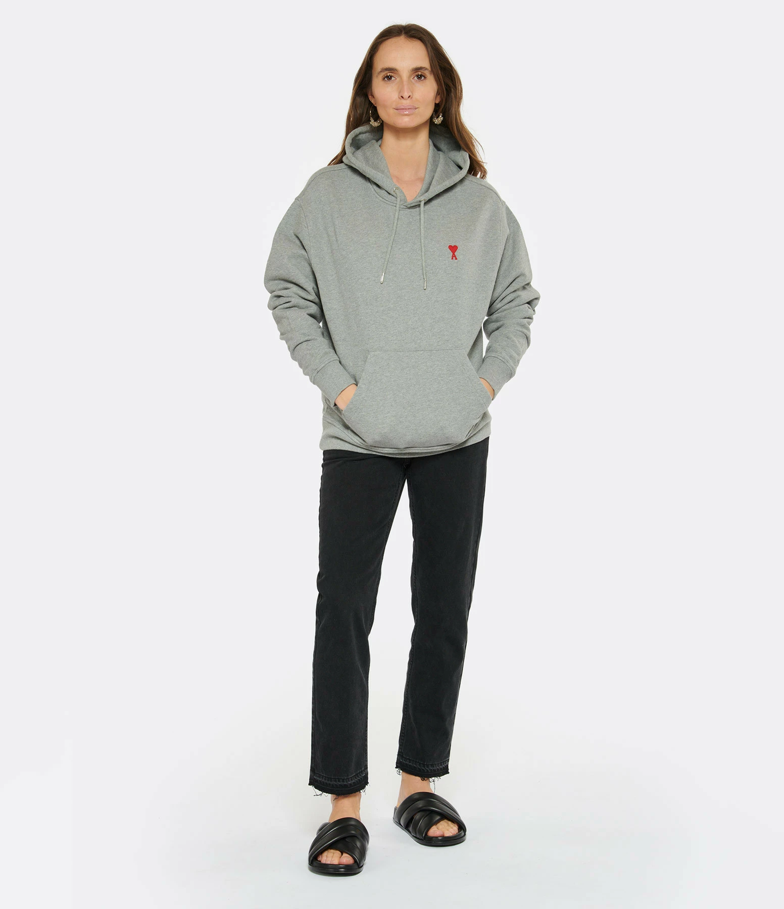 AMI Paris Sweatshirt Hoodie Unisexe Ami De Cœur Coton Bio Gris Chiné 7 AMI Paris Sweatshirt Hoodie Unisexe Ami De Cœur Coton Bio Gris Chiné – Image 5