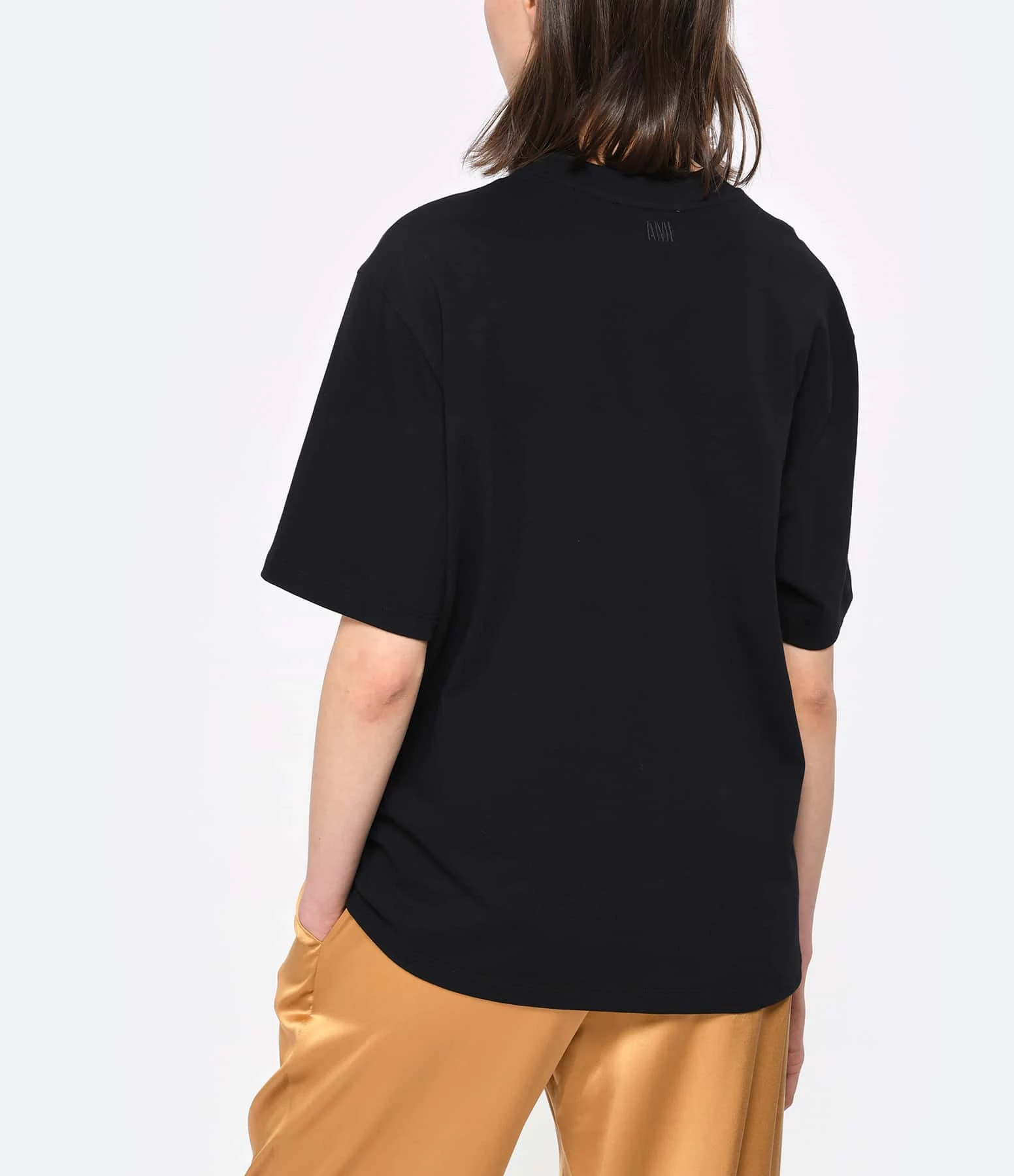 AMI Paris Tee-shirt Unisexe Ami De Cœur Coton Biologique Noir Rouge 7 AMI Paris Tee-shirt Unisexe Ami De Cœur Coton Biologique Noir Rouge – Image 5