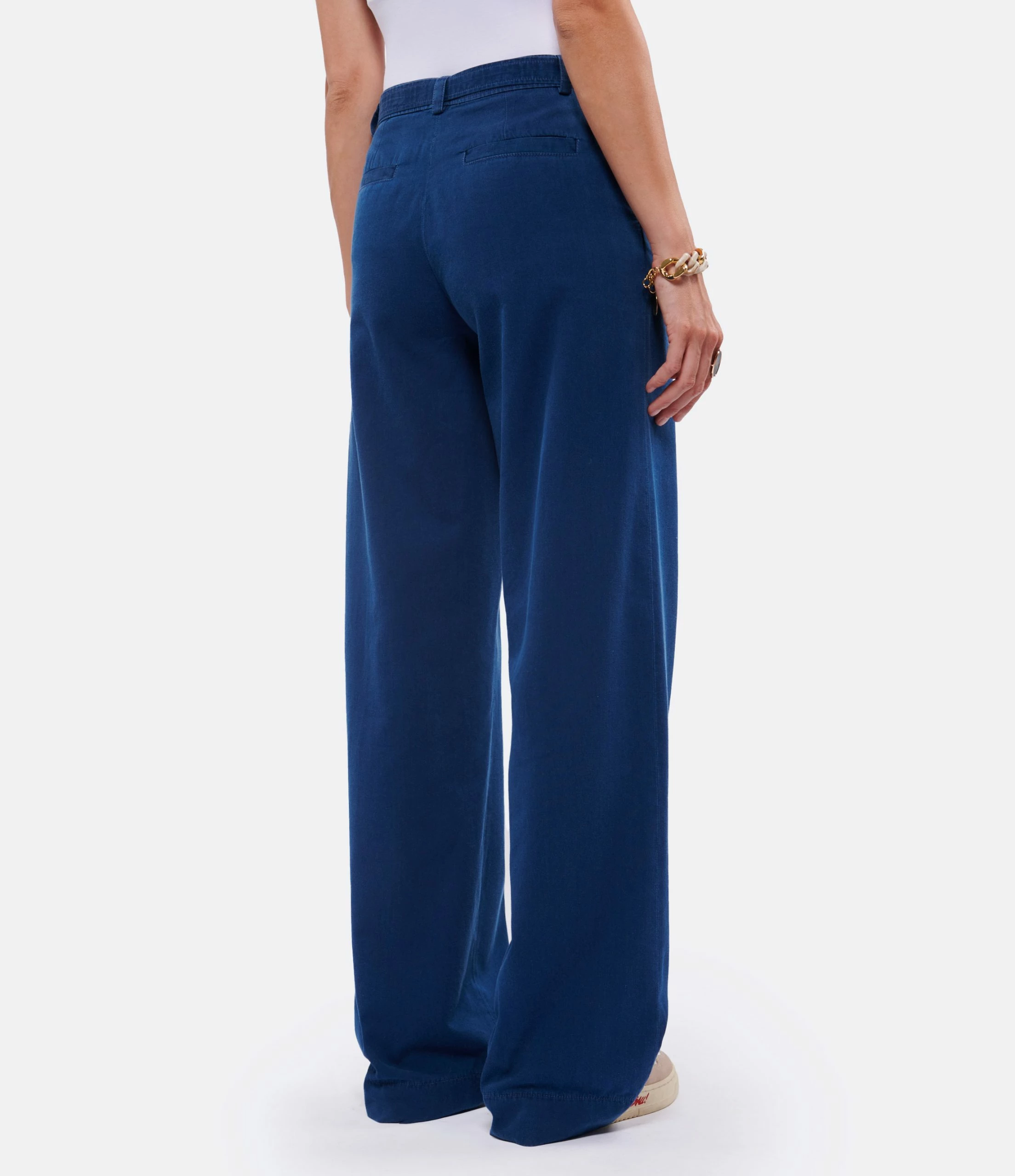 A.P.C. Pantalon Fin Cléo Coton Bleu Indigo Délavé 6 A.P.C. Pantalon Fin Cléo Coton Bleu Indigo Délavé – Image 4