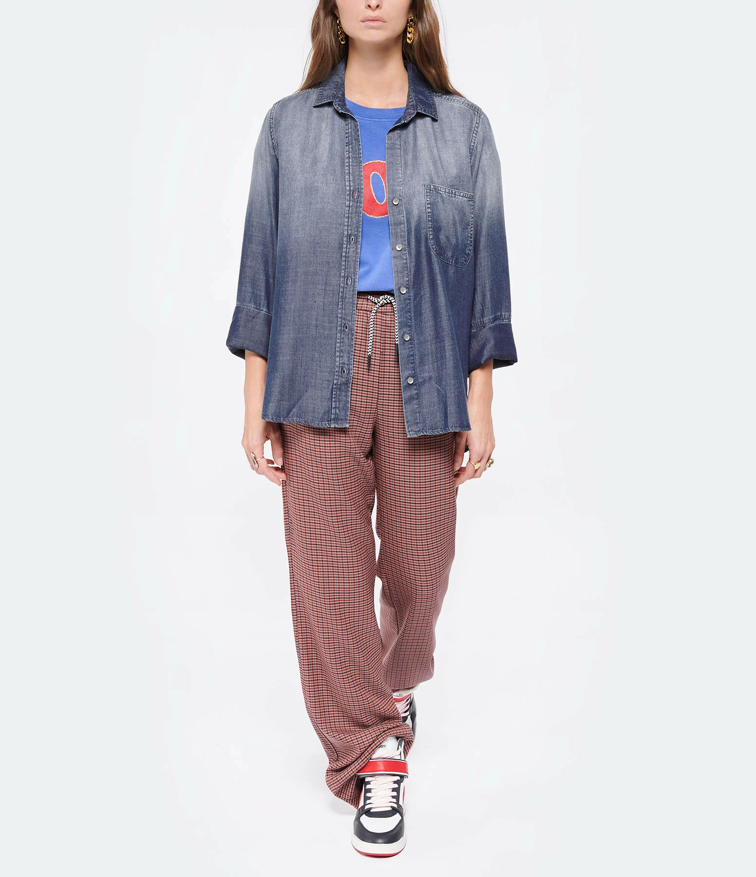 Bella Dahl Chemise Tail Button Down Dark Ombre Wash – Image 4