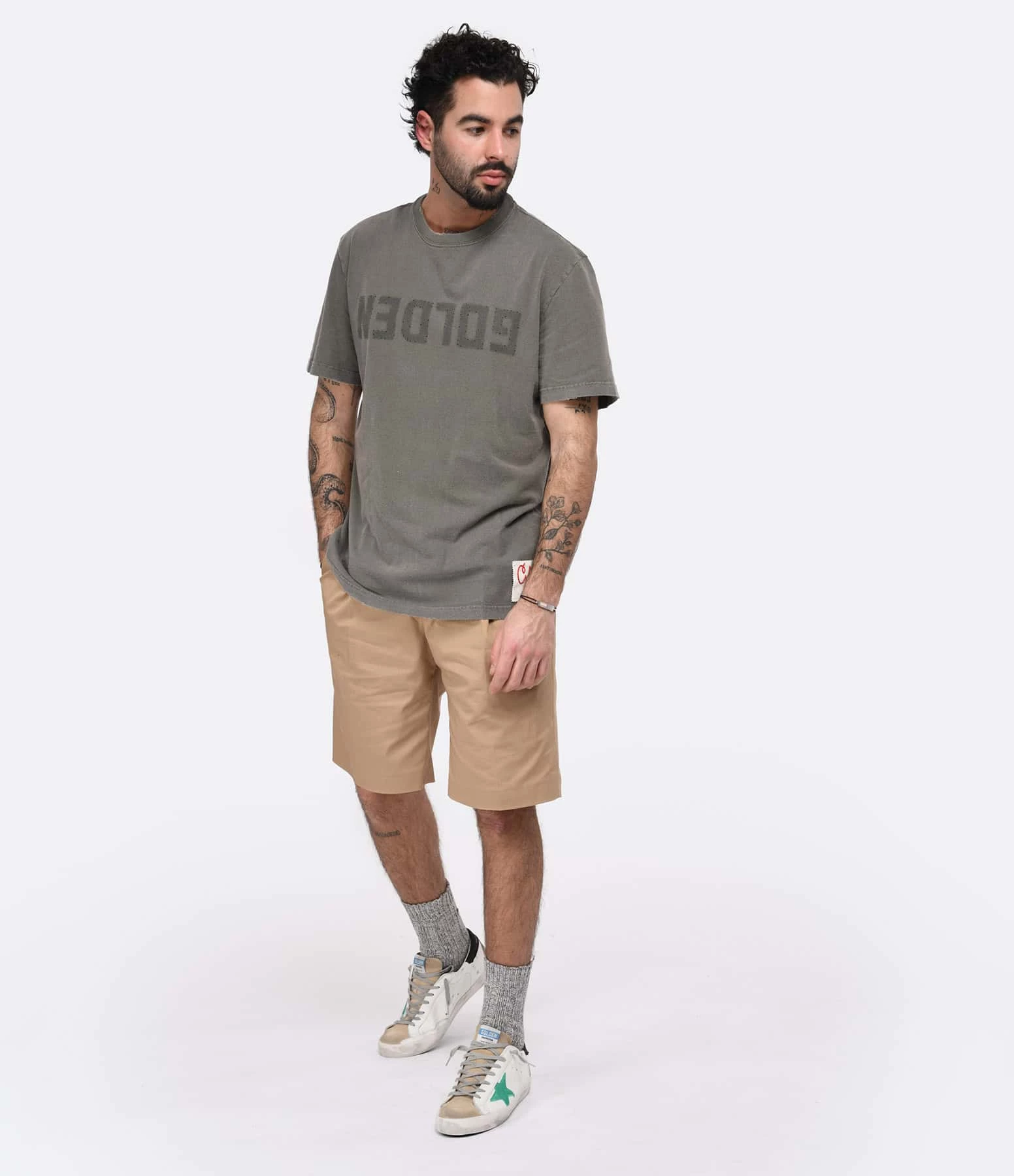 Golden Goose Tee-shirt Golden Homme Coton Olive 7 Golden Goose Tee-shirt Golden Homme Coton Olive – Image 5