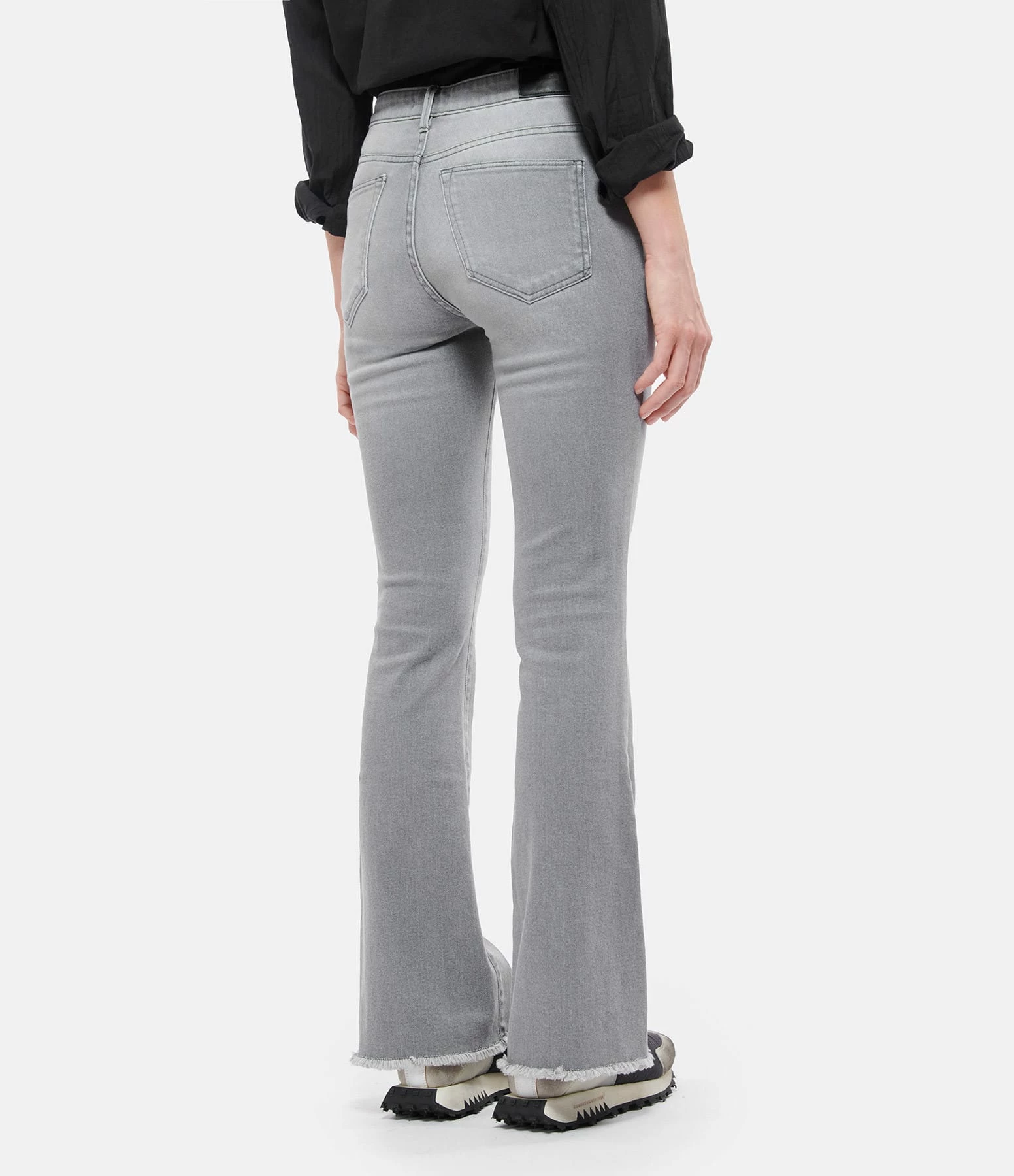 JEANNE VOULAND Jean Faden Flare Gris – Image 5