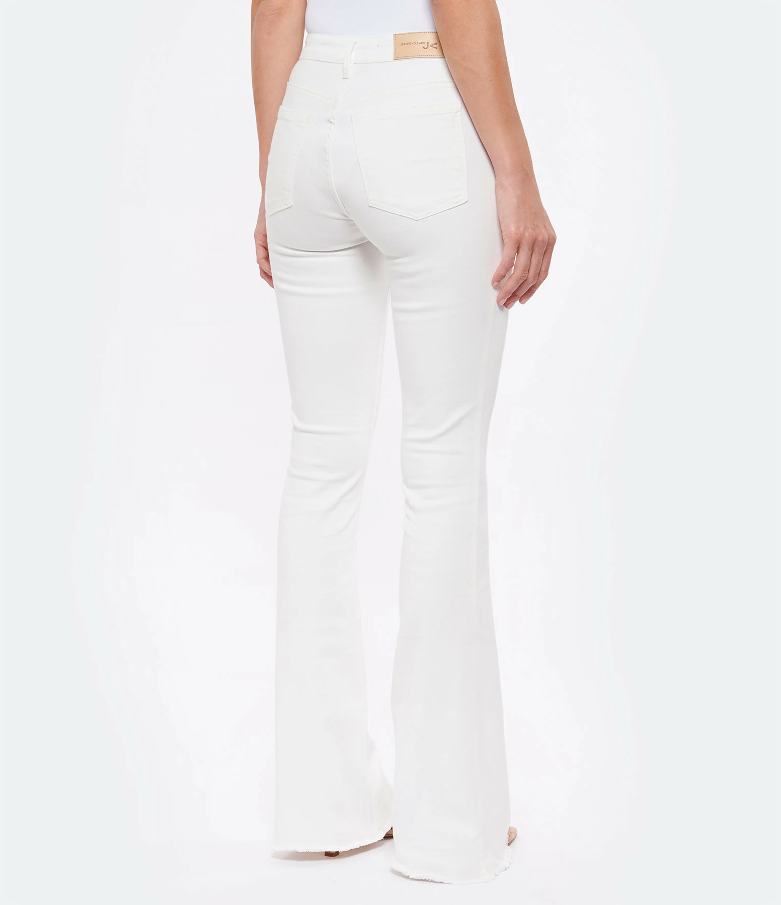 JEANNE VOULAND Jean Faden Flare Denim Écru – Image 5