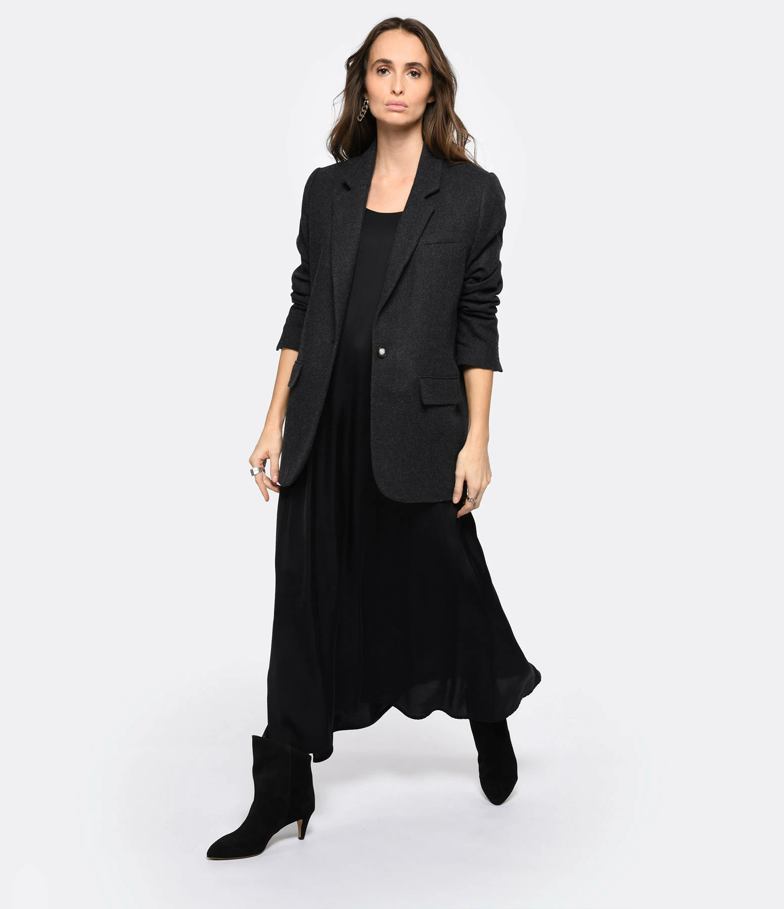 JEANNE VOULAND Robe Dessy Dos Nu Satin Noir – Image 6