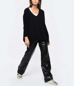 Kujten Pull Minie Col V Cachemire Noir 11 Kujten Pull Minie Col V Cachemire Noir -Boutique de vente ZIMMERMANN kujte look20220928 390