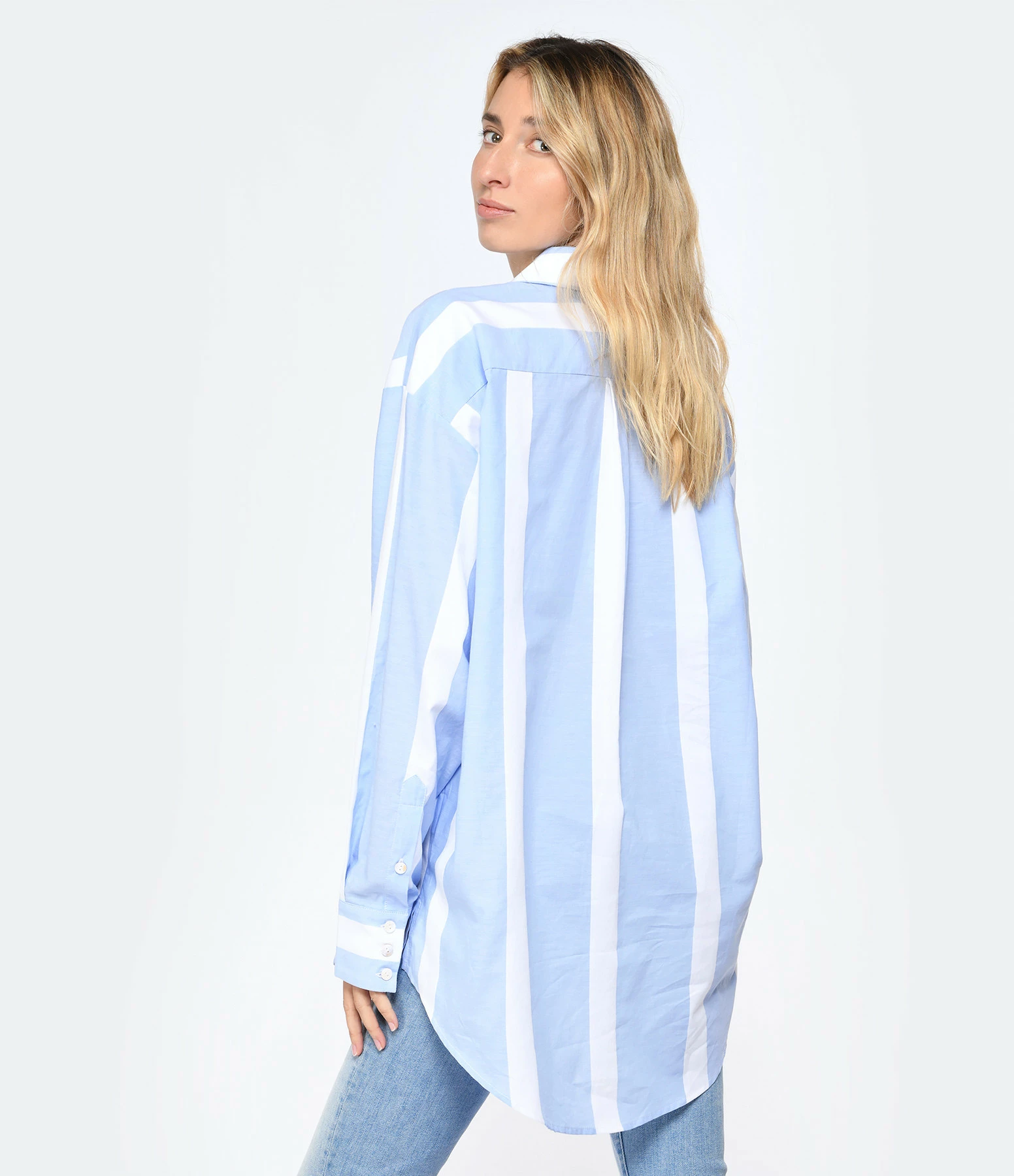 LES FÉLICITÉS Chemise Félicy Rayée Bleu Large, Pierre De Protection – Image 4
