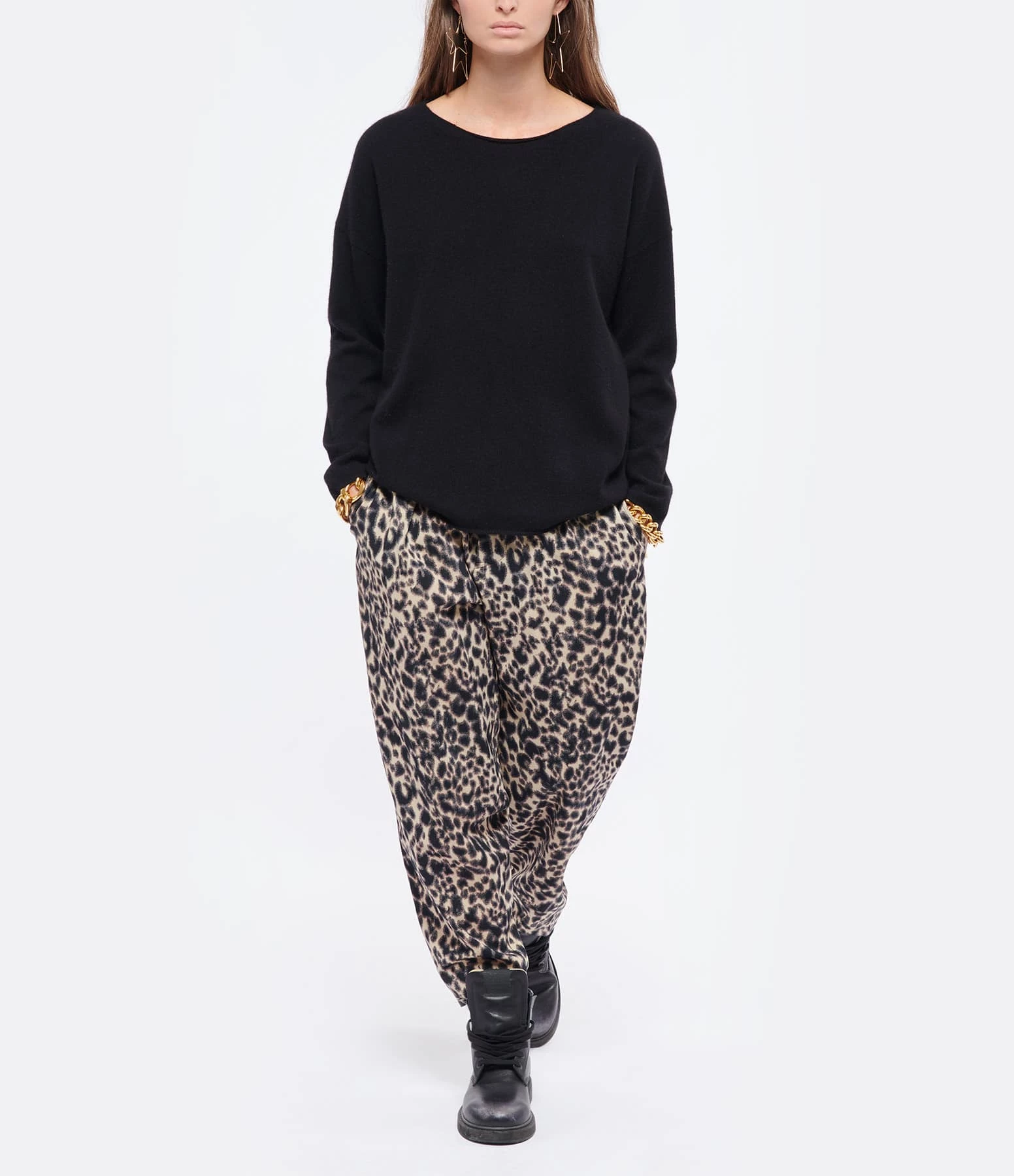 MAJESTIC FILATURES Pull Col Bateau Cachemire Noir – Image 4