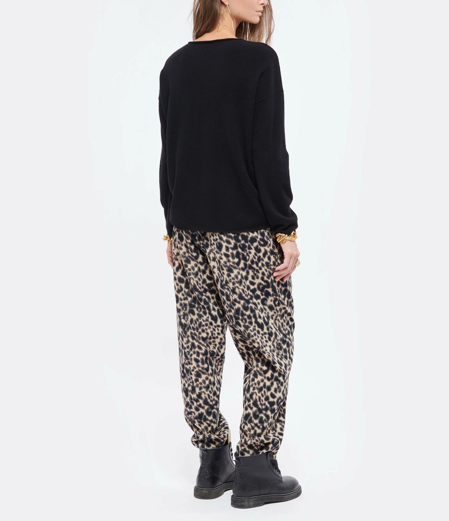 MAJESTIC FILATURES Pull Col Bateau Cachemire Noir – Image 5