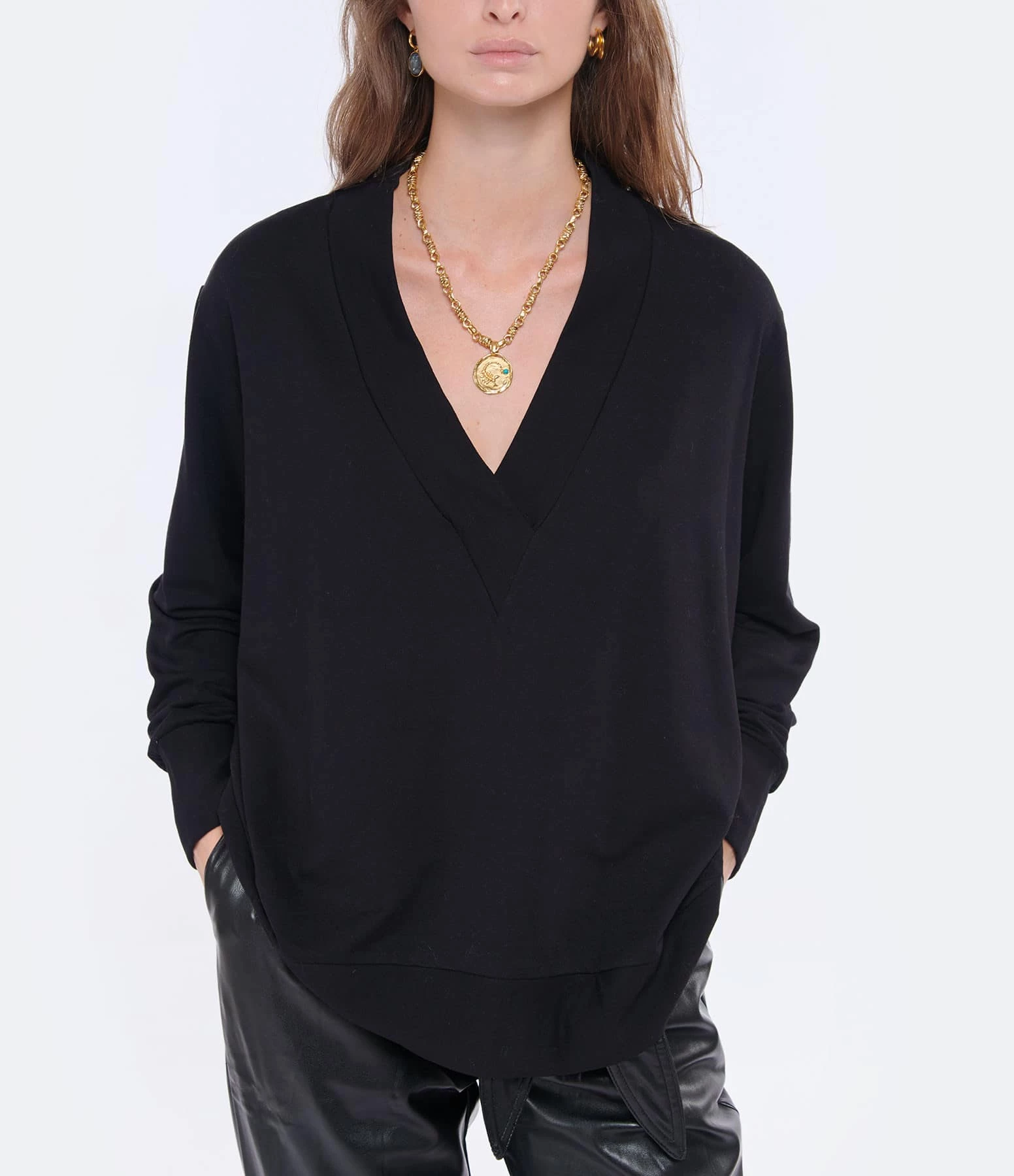 MAJESTIC FILATURES Pull Col V Noir – Image 3