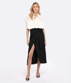 Momoni Chemise Winnie Lin Blanc 10 Momoni Chemise Winnie Lin Blanc -Boutique de vente ZIMMERMANN momon look20230111 699