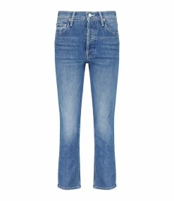 MOTHER Jean The Tomcat Jean Denim Bleu Kneeling On Stones