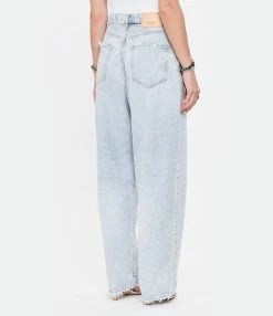 MOUSSY VINTAGE Jean Blue Villas Wide Denim Bleu Clair 16 MOUSSY VINTAGE Jean Blue Villas Wide Denim Bleu Clair -Boutique de vente ZIMMERMANN mouss look20220503 193
