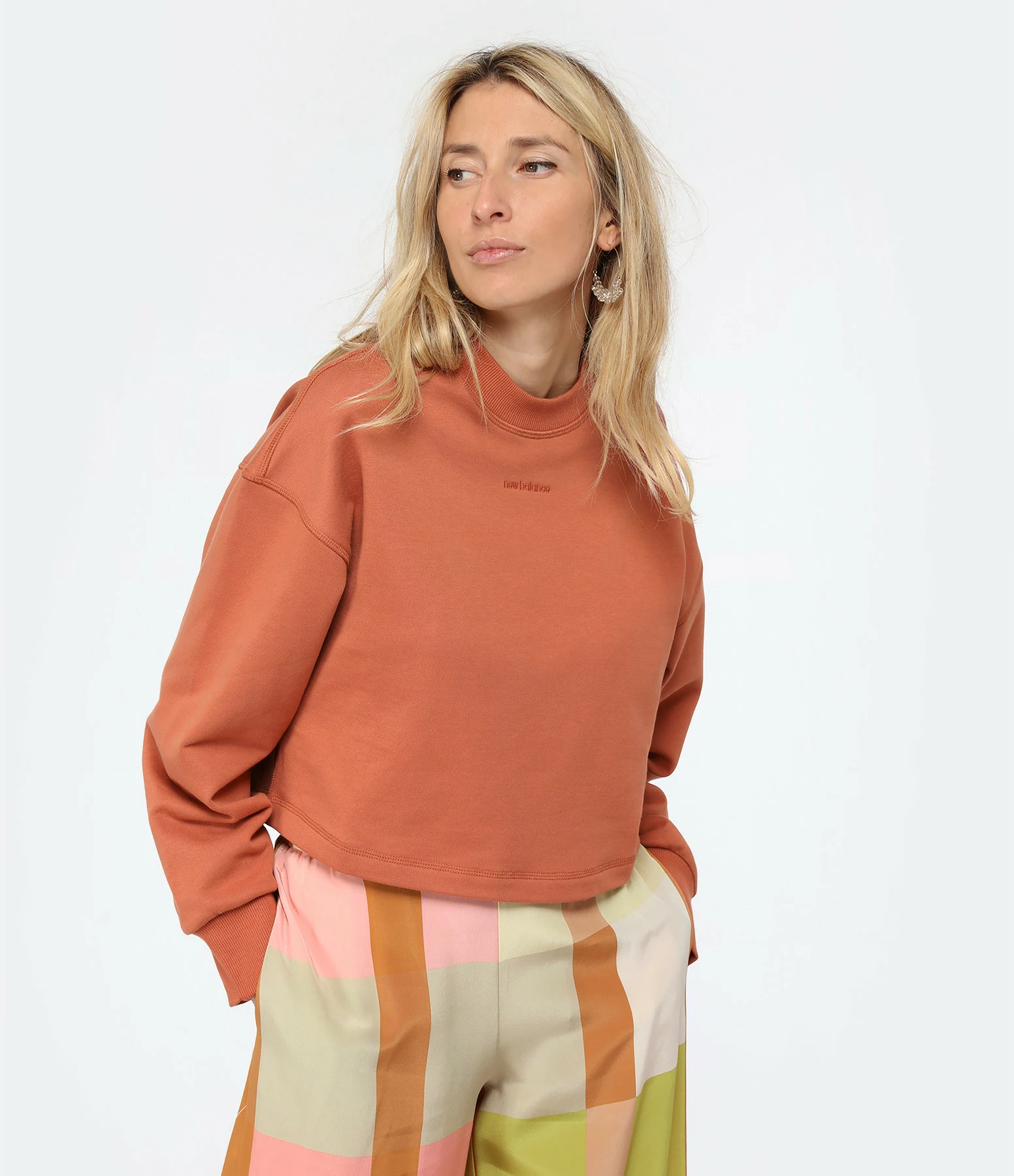 New Balance Sweatshirt NB Athletics Coton Marron – Image 3