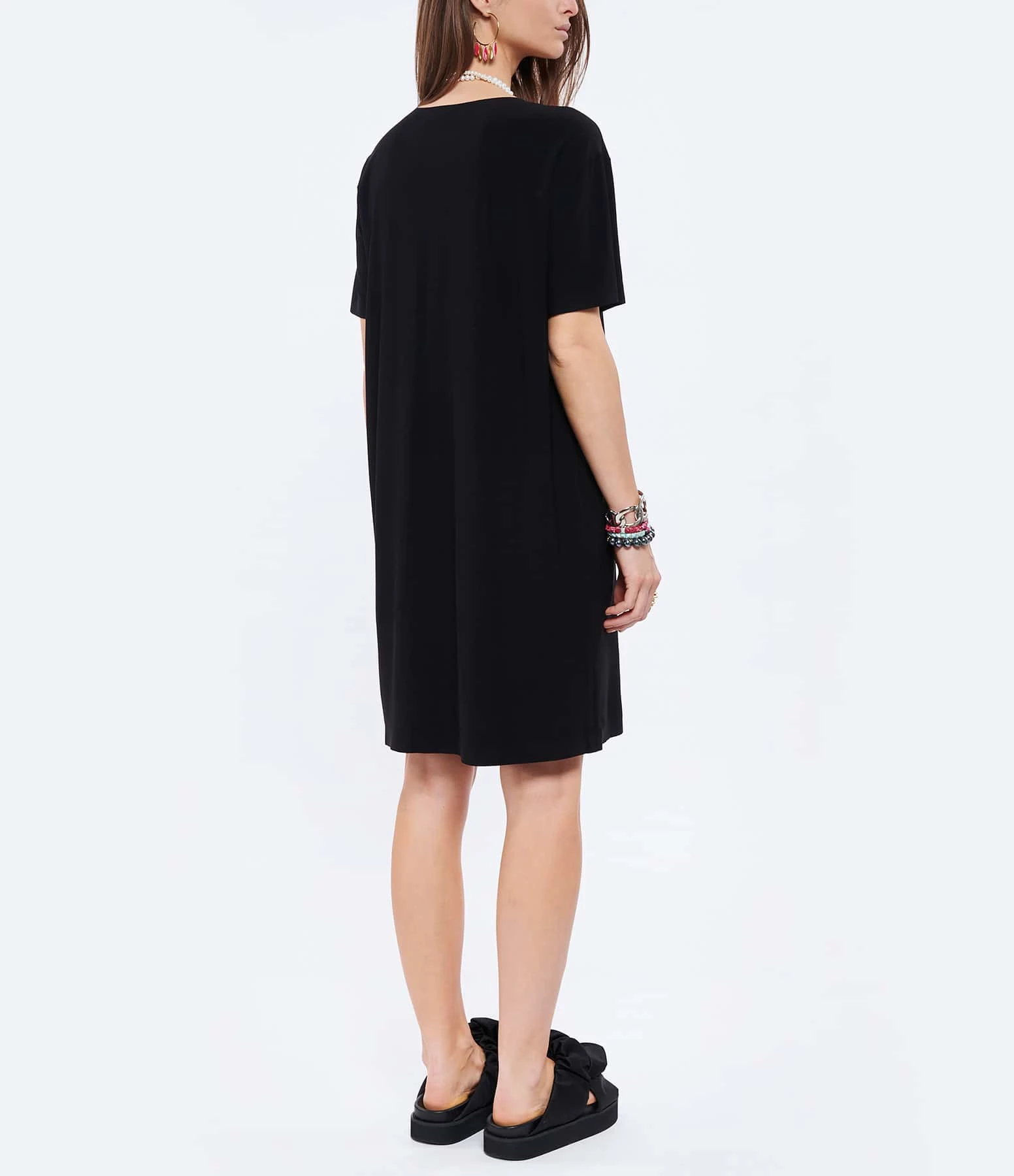 Norma Kamali Robe Tee-shirt Noir – Image 4