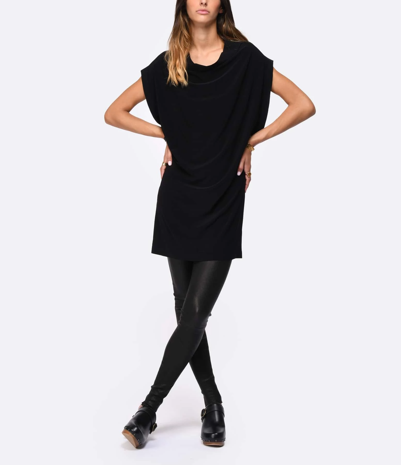 Norma Kamali Robe All In One Noir 8 Norma Kamali Robe All In One Noir – Image 6