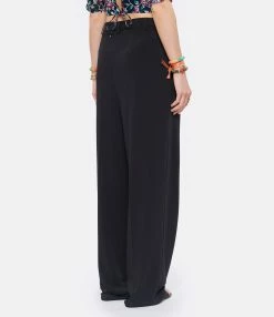 ROBERTO COLLINA Pantalon Noir 11 ROBERTO COLLINA Pantalon Noir -Boutique de vente ZIMMERMANN rcoll look20220322 13