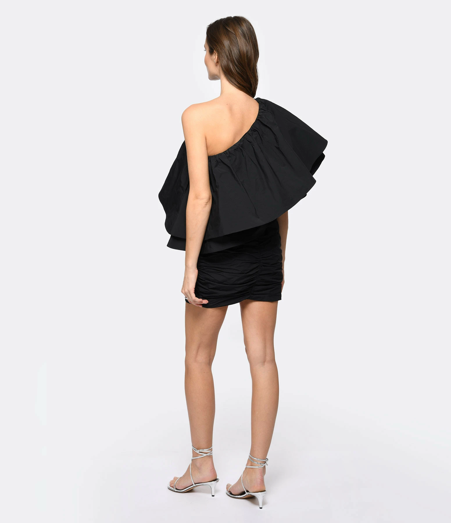 ROTATE Robe Asymétrique Plissée Noir – Image 4