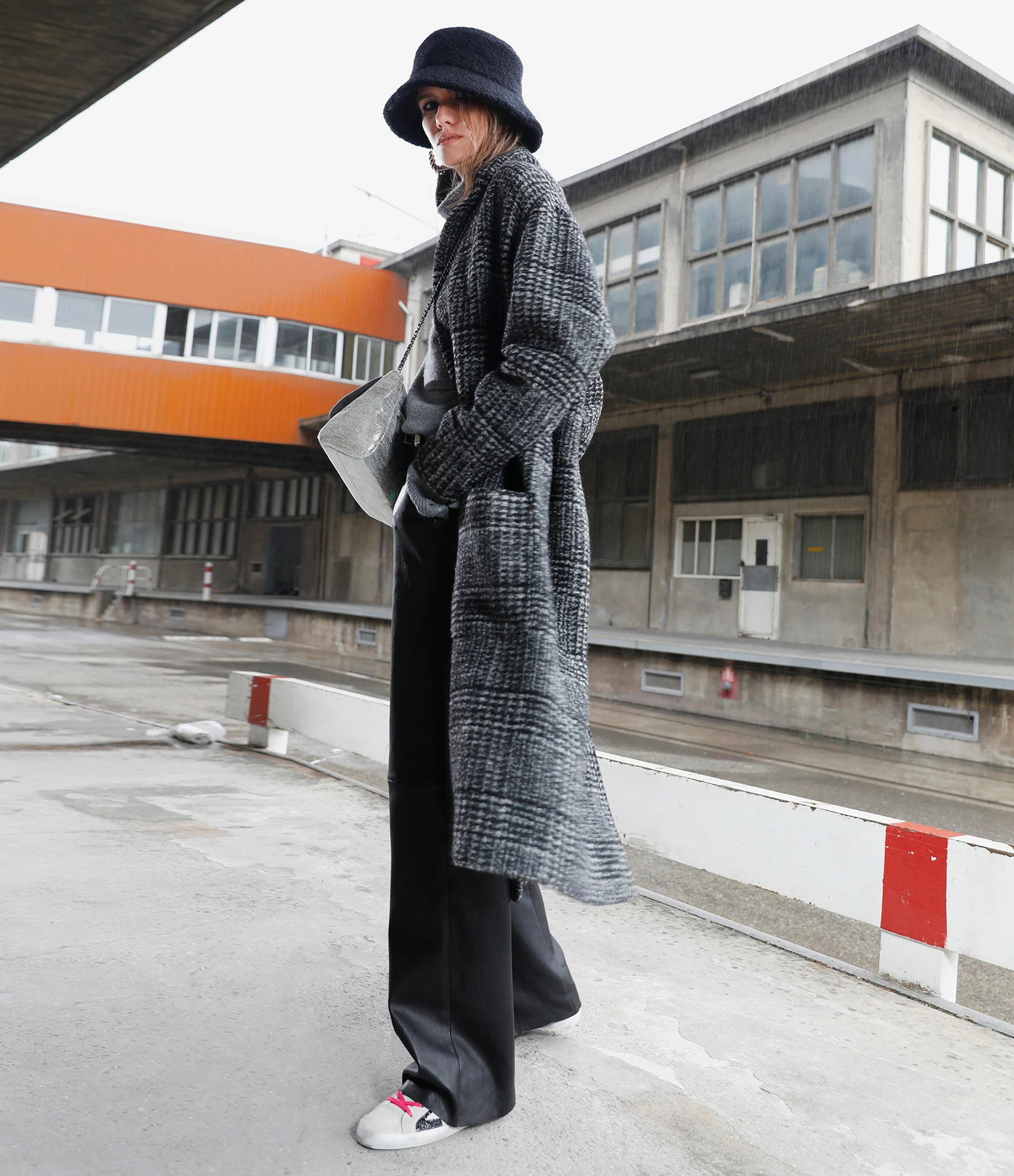 STOULS Pantalon Oswald Agneau Plongé Light Noir – Image 10